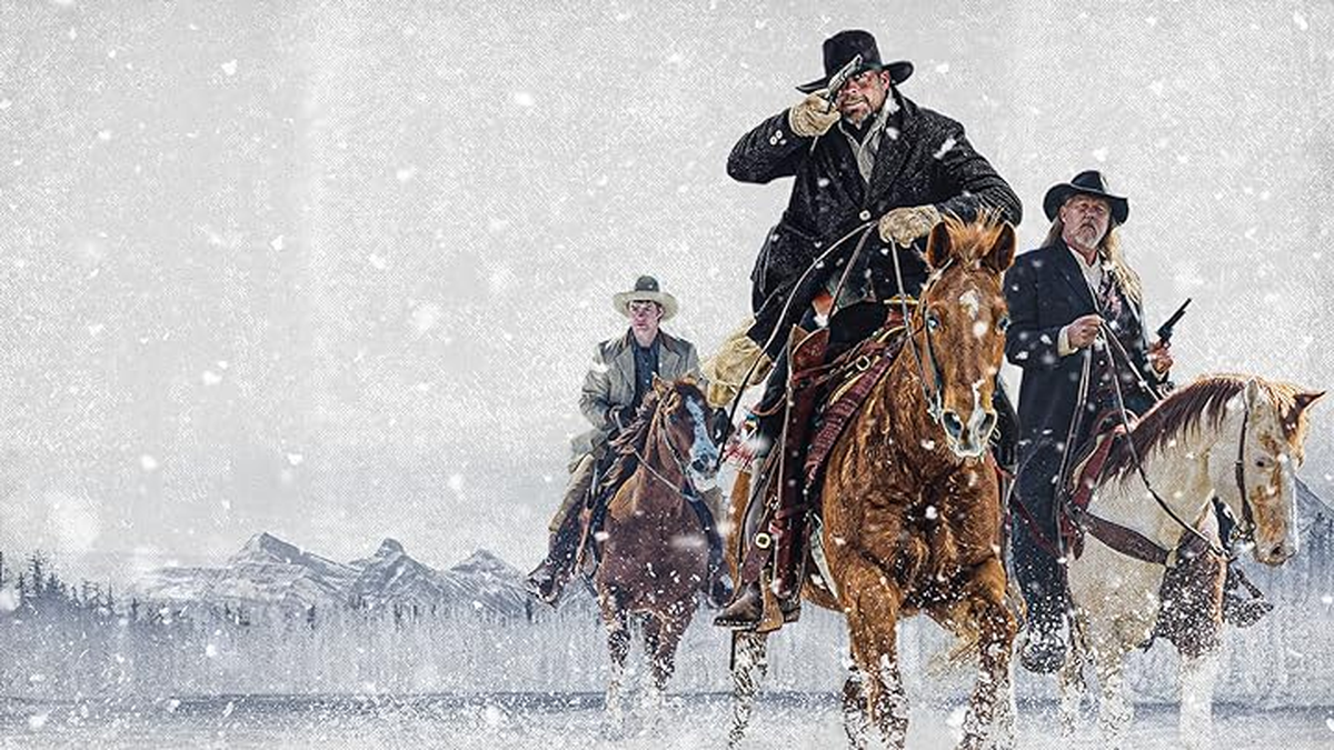 Jinetes desesperados es una película de acción y western estadounidense de 2022 dirigida por Michael Feifer y protagonizada por Trace Adkins, Tom Berenger, Drew Waters, Melissa Benoist, Zach McGowan, James Frain, Neal McDonough y Zoe Saldana. Jinetes desesperados es una película de acción y western estadounidense de 2022 dirigida por Michael Feifer y protagonizada por Trace Adkins, Tom Berenger, Drew Waters, Melissa Benoist, Zach McGowan, James Frain, Neal McDonough y Zoe Saldana.