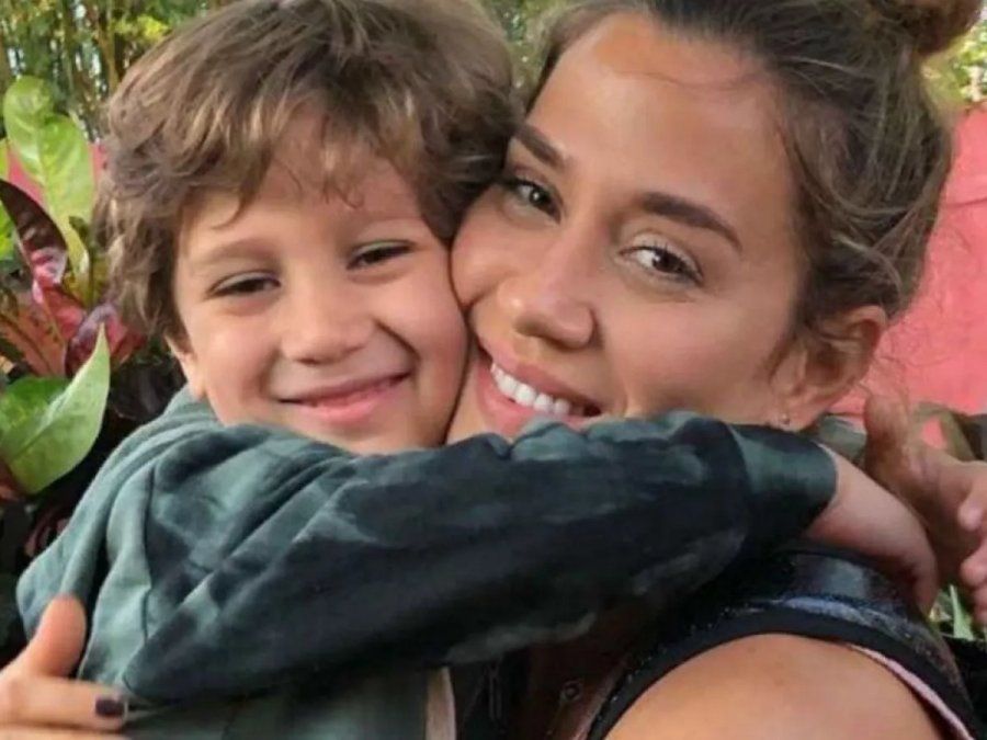 La cantante viajó a Estados Unidos para terminar de grabar su nuevo álbum