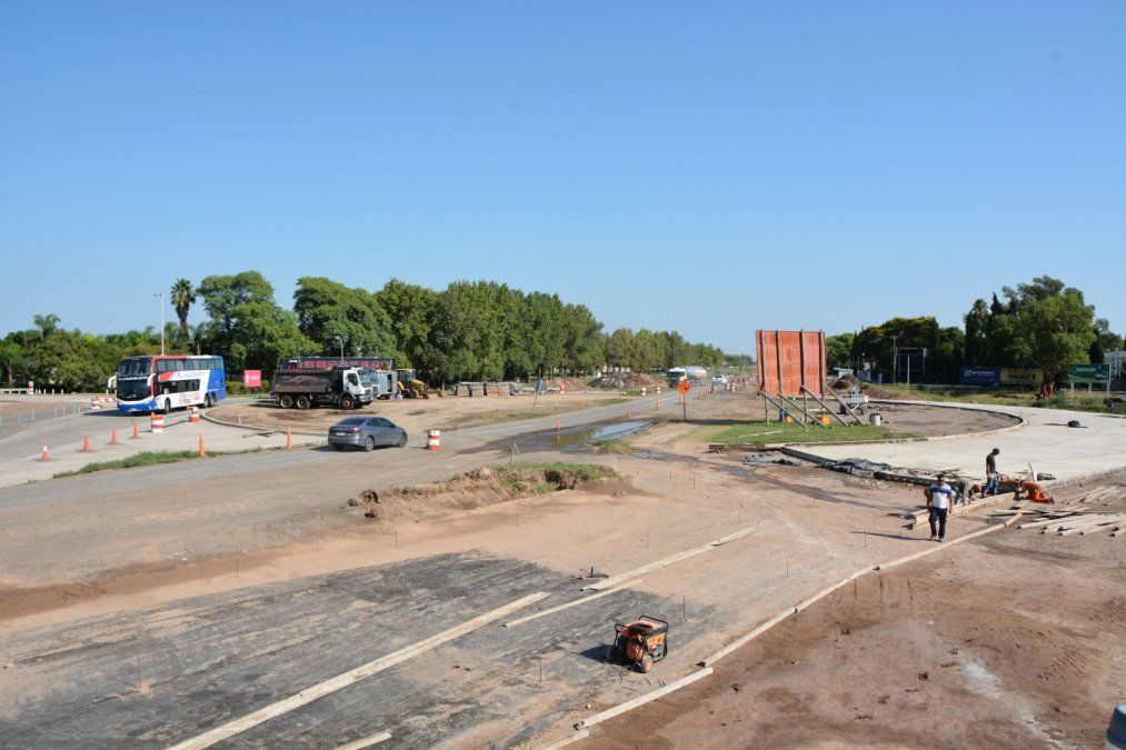 Trabajos en la Ruta Nacional 34, en la rotonda de acceso a Sunchales.