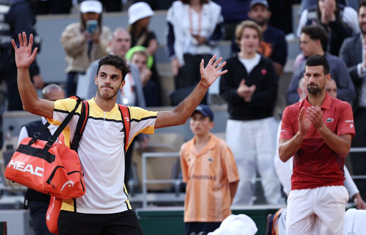 Después de más de 4 horas y media de juego, Novak Djokovic se impuso ante Cerúndolo por 6-1, 5-7, 3-6, 7-5 y 6-3. Después de más de 4 horas y media de juego, Novak Djokovic se impuso ante Cerúndolo por 6-1, 5-7, 3-6, 7-5 y 6-3.
