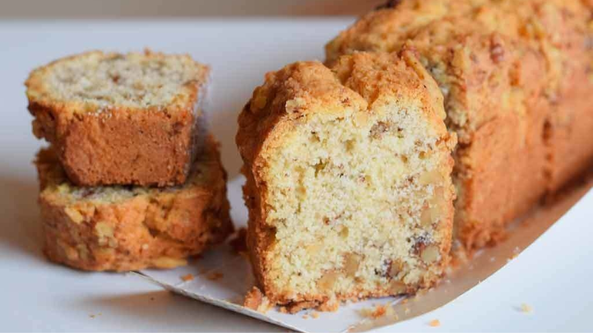 El budín de nueces y coco es una opción perfecta para hacer en casa y disfrutar en el desayuno o la merienda. El budín de nueces y coco es una opción perfecta para hacer en casa y disfrutar en el desayuno o la merienda.