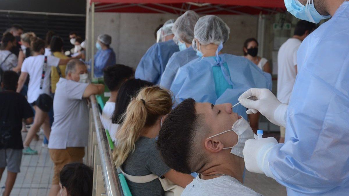 Argentina pasa la tercera ola de covid.