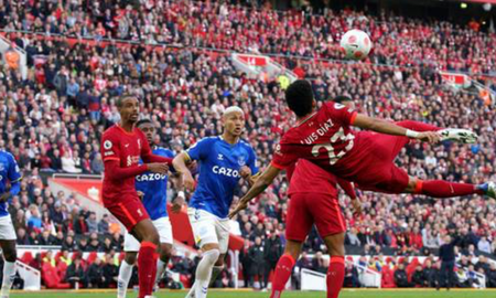 El próximo miércoles, Liverpool abrirá la semifinal de la Liga de Campeones de Europa contra Villarreal y también disputará la final de la Copa FA contra Chelsea el 14 de mayo. El próximo miércoles, Liverpool abrirá la semifinal de la Liga de Campeones de Europa contra Villarreal y también disputará la final de la Copa FA contra Chelsea el 14 de mayo.