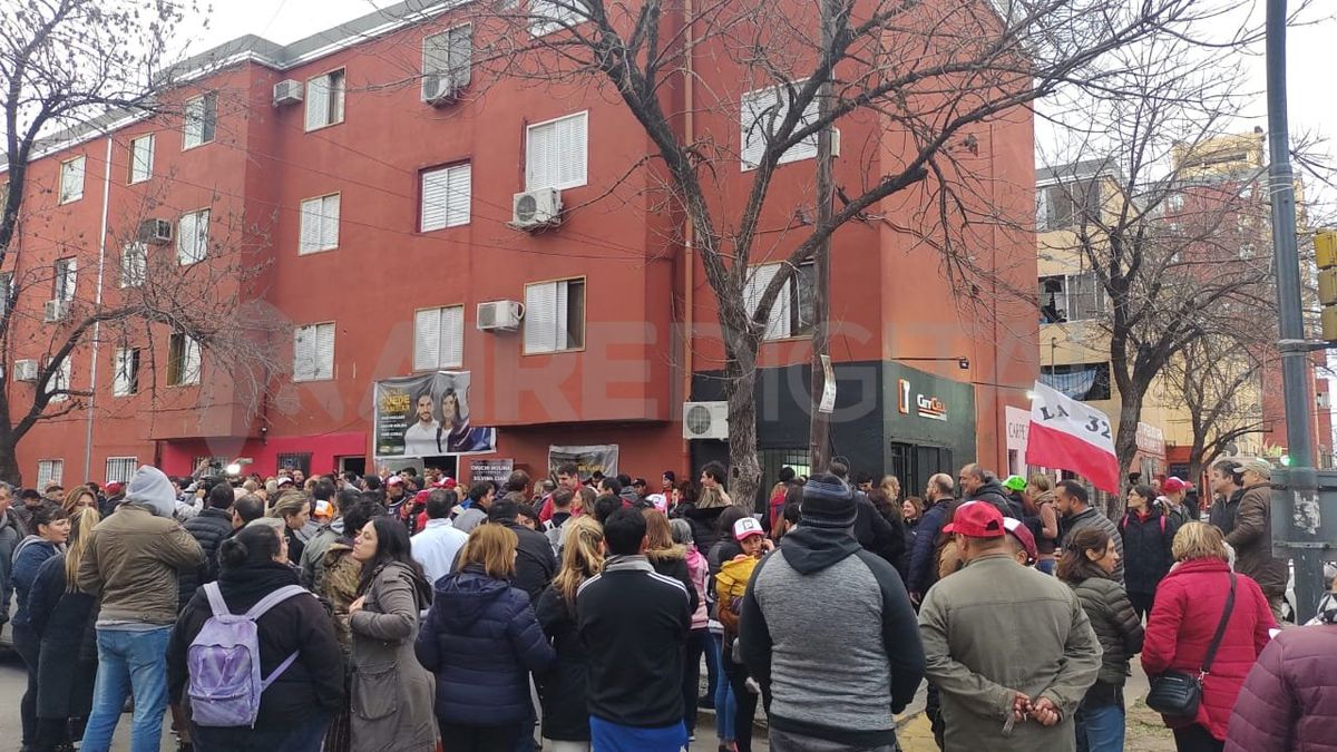 La lista Santa Fe Puede comienza a cerrar la campaña en la ciudad. El domingo serán las Elecciones en Santa Fe 2023. La lista Santa Fe Puede comienza a cerrar la campaña en la ciudad. El domingo serán las Elecciones en Santa Fe 2023.