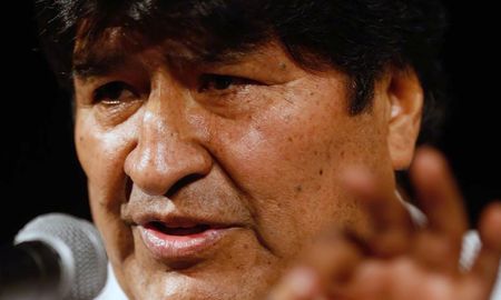 Evo Morale regresó este lunes a Bolivia, tras haber estado refugiado en Argentina durante un año. Evo Morale regresó este lunes a Bolivia, tras haber estado refugiado en Argentina durante un año.
