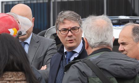 El juez Federico Villena forjó vínculos con todos los gobiernos y ahora investiga a la AFI por presunto espionaje durante el gobierno de Mauricio Macri. El juez Federico Villena forjó vínculos con todos los gobiernos y ahora investiga a la AFI por presunto espionaje durante el gobierno de Mauricio Macri.