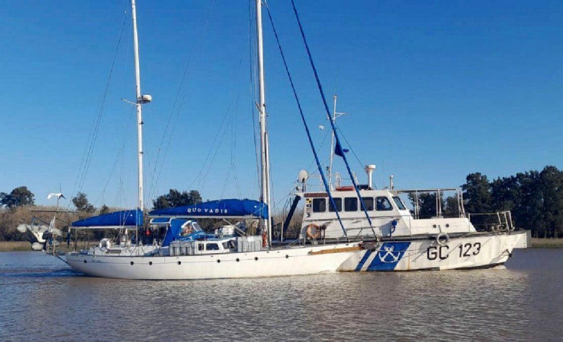 Encuentran 170 kilogramos de cocaína en panes flotando en Bahía Blanca