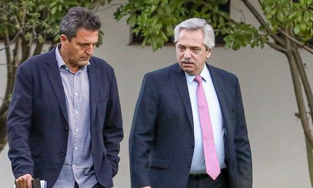 aun sin definiciones, fernandez sigue reunido en olivos con manzur y massa aun sin definiciones, fernandez sigue reunido en olivos con manzur y massa