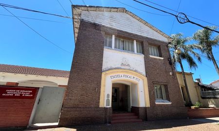 Durante el fin de semana largo, delincuentes ingresaron a la Escuela Fiscal N° 137 de barrio 7 Jefes en Santa Fe y se llevaron dos ventiladores de pared. Durante el fin de semana largo, delincuentes ingresaron a la Escuela Fiscal N° 137 de barrio 7 Jefes en Santa Fe y se llevaron dos ventiladores de pared.