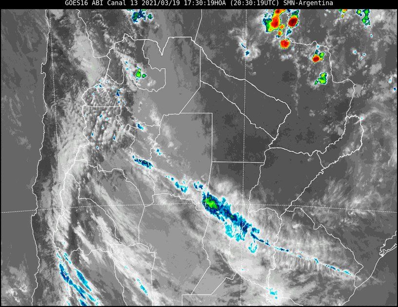 Imagen satelital del tiempo a las 17.30 horas del viernes.