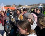 La frontera entre Ucrania y Polonia, cerca de Medyka, está llena de refugiados ucranianos. La frontera entre Ucrania y Polonia, cerca de Medyka, está llena de refugiados ucranianos.