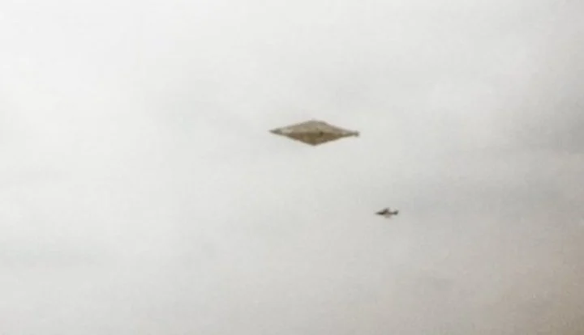 Los ovnis atacarían y derrotarían a la especie humana.