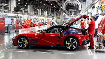 Ferrari presenta Elettrica, su primer auto eléctrico con 986 caballos