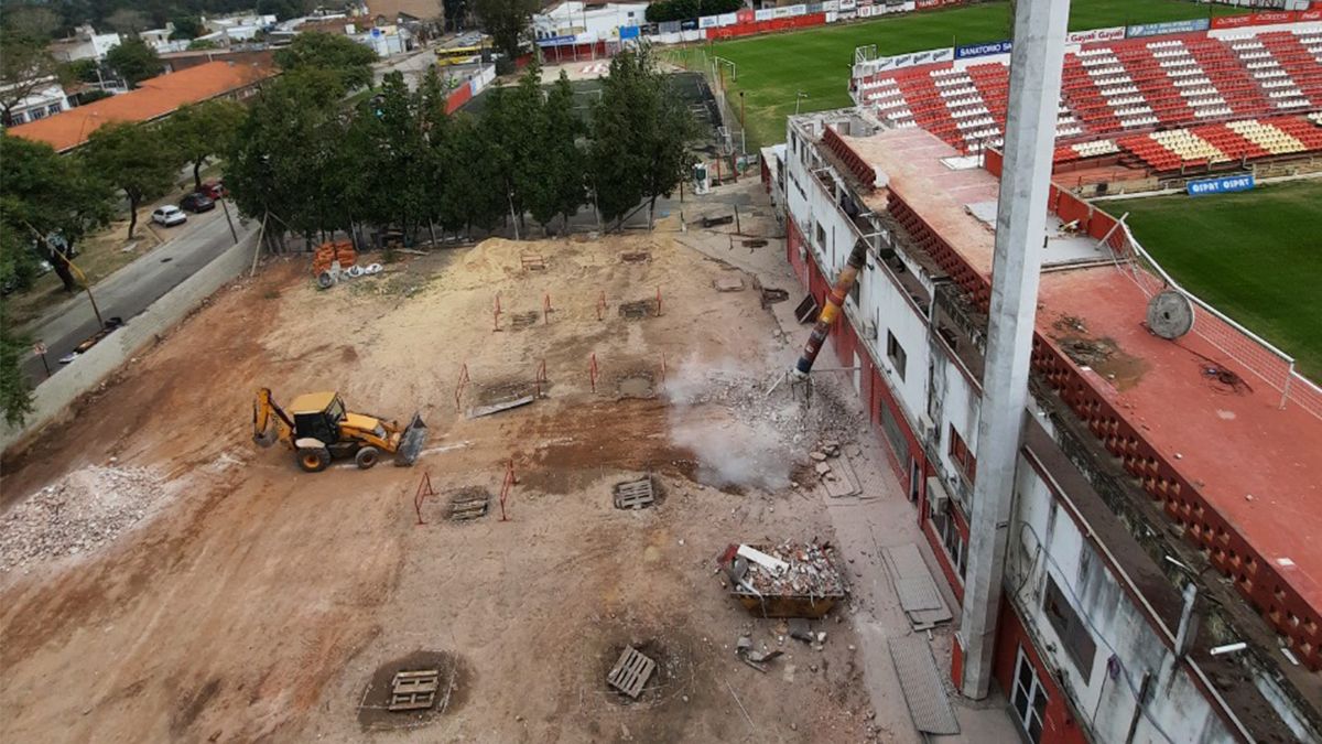 Unión informó que comenzó con las obras en el estadio 15 de Abril y las reformas que se realizarán para modernizar la casa tatengue.