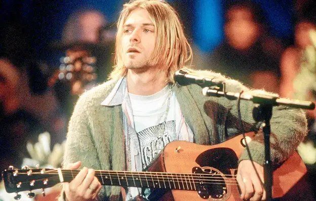 Kurt Cobain, en la famosa grabación de «Unplugged» seis meses antes de su muerte