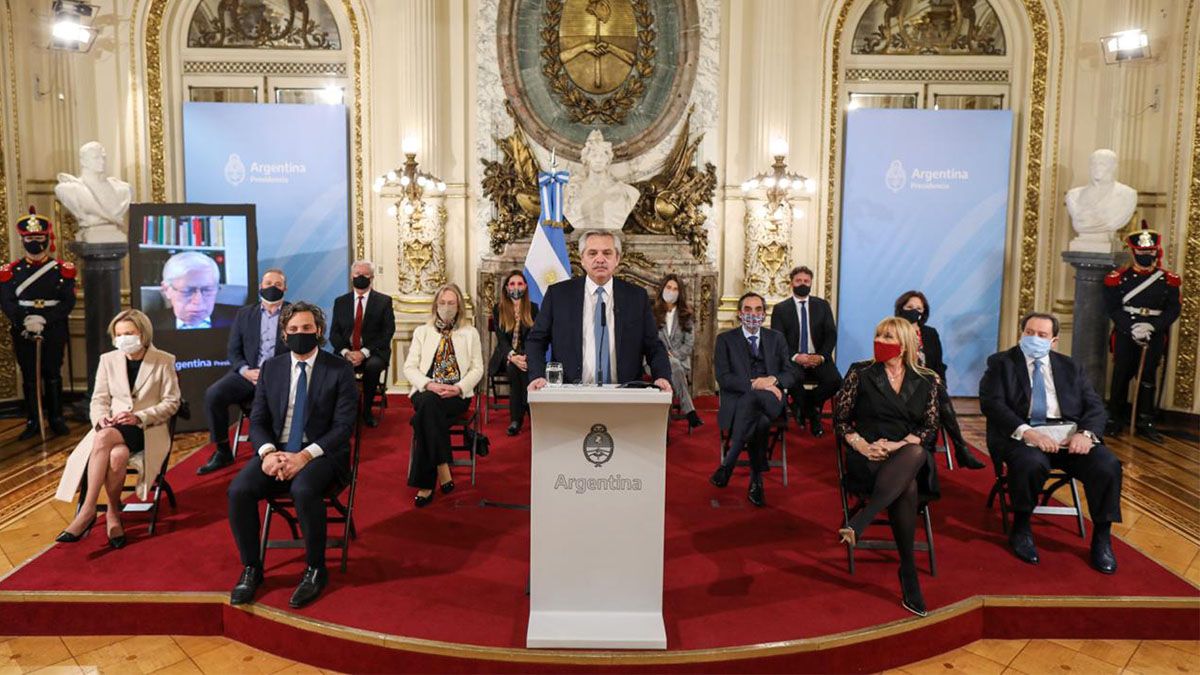 El presidente hizo la presentaci&oacute;n del proyecto en el Sal&oacute;n&nbsp;Blanco de la Casa de Gobierno.&nbsp;