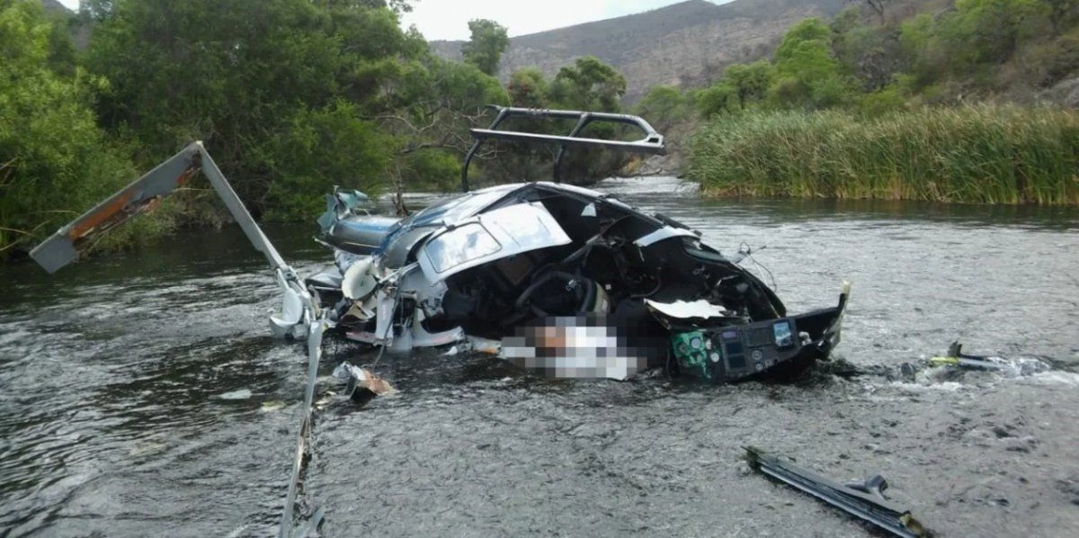Así quedó el helicóptero en el que se conducía Jorge Brito. 