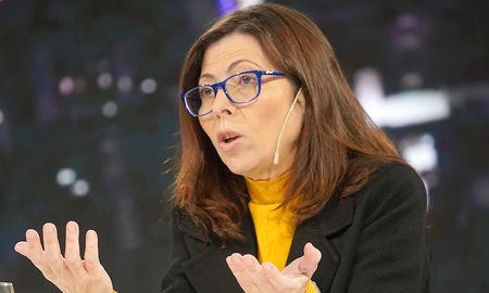 Batakis prevé colocar a gente de su riñón, con el fin de brindar su impronta a la gestión en el principal banco del país. Batakis prevé colocar a gente de su riñón, con el fin de brindar su impronta a la gestión en el principal banco del país.