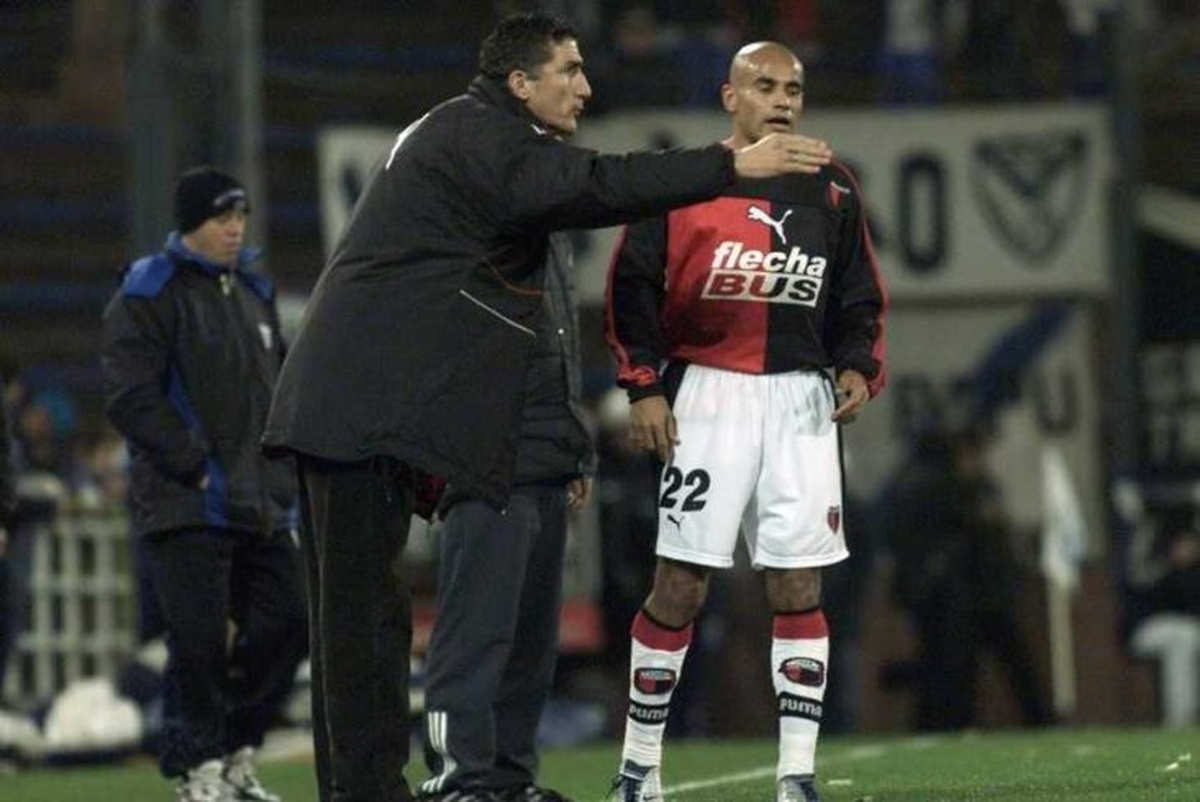 El Patón Bauza dirigió a Colón entre 2002/2003 y entre 2005/2006.