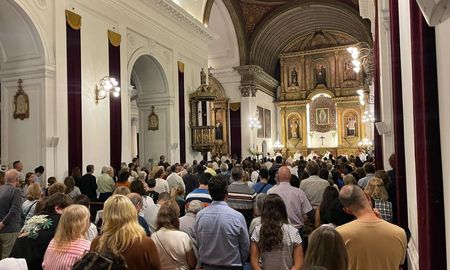 Gran convocatoria en la misa en honor al papa Francisco en la iglesia Nuestra Señora de los Milagros. Gran convocatoria en la misa en honor al papa Francisco en la iglesia Nuestra Señora de los Milagros.