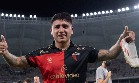 La picante respuesta de Facundo Farías a un hincha de Unión en las redes sociales. La picante respuesta de Facundo Farías a un hincha de Unión en las redes sociales.