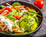 Ensalada de pollo saludable: la receta fácil y rica en solo 3 pasos Ensalada de pollo saludable: la receta fácil y rica en solo 3 pasos