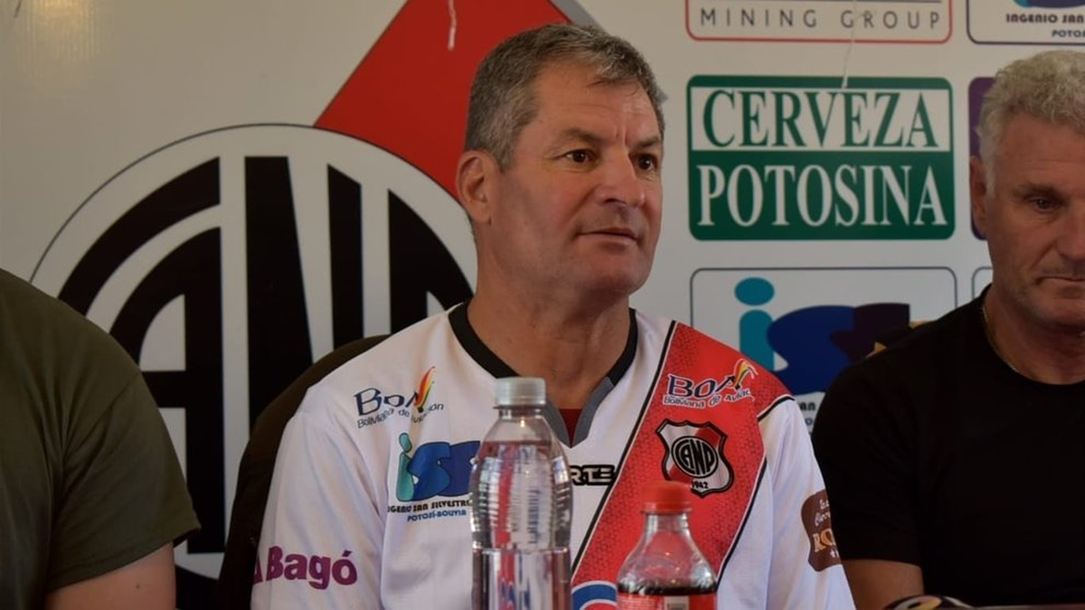 Rival de Boca en la Copa Sudamericana echó al técnico y ahora busca nuevo entrenador.