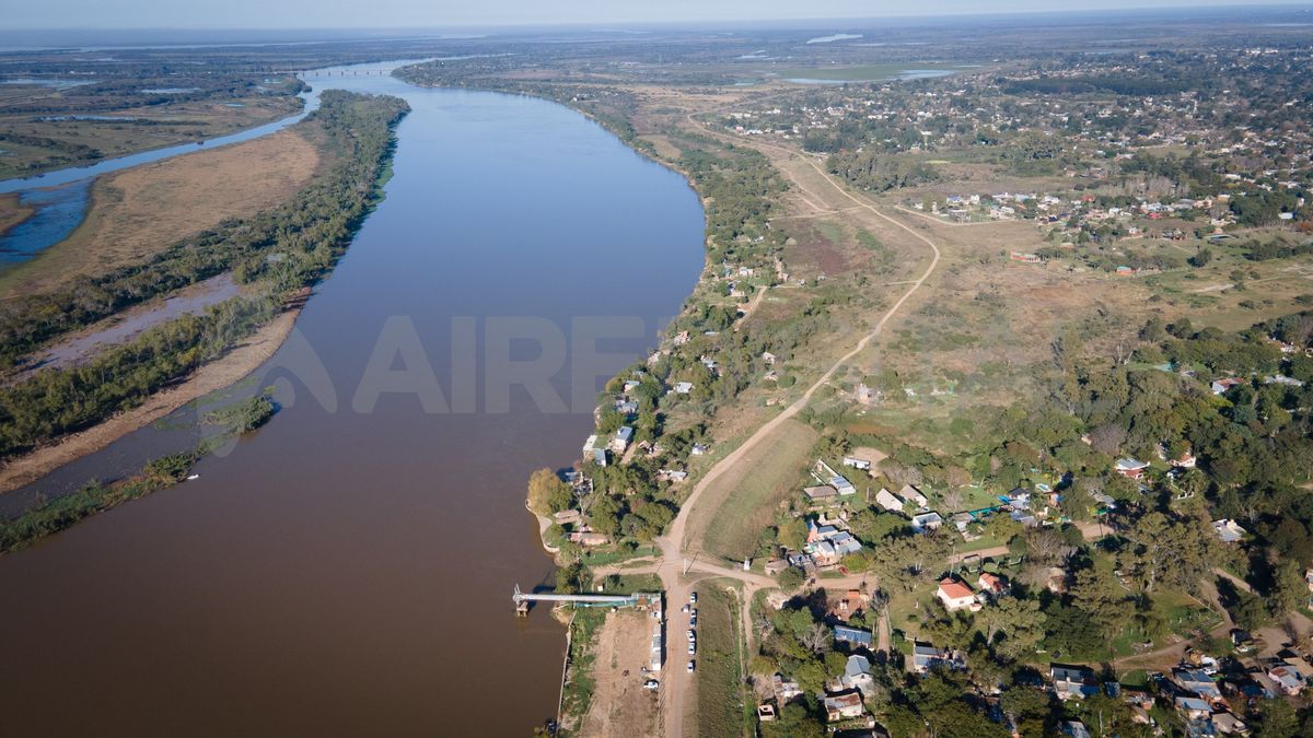 Ante la crecida del río Paraná, habrá un monitoreo constante del agua en Santa Fe. Ante la crecida del río Paraná, habrá un monitoreo constante del agua en Santa Fe.