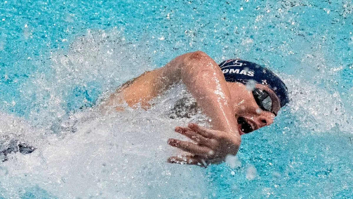FINA: las nadadoras trans ya no podrán participar en competencias femeninas