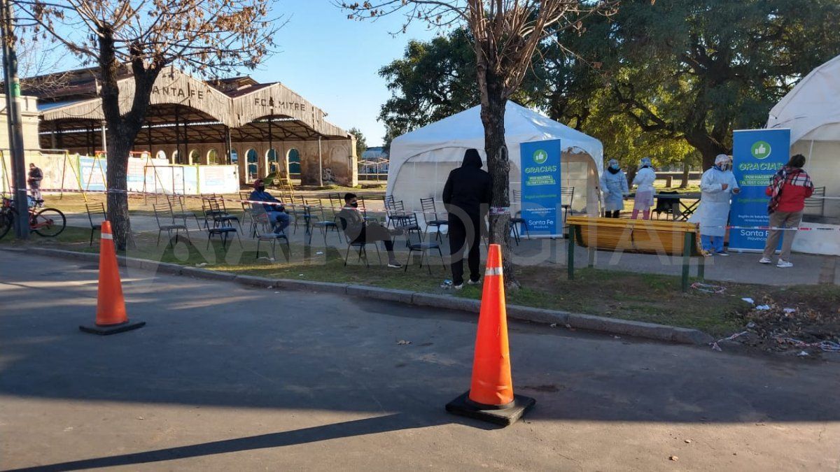 La carpa sanitaria toma muestras desde las 9 hasta las 13 del domingo. 