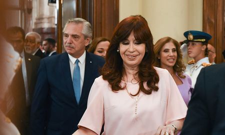 Fueron nueve los meses que pasaron desde que Alberto y Cristina se mostraron en un escenario. Fueron nueve los meses que pasaron desde que Alberto y Cristina se mostraron en un escenario.