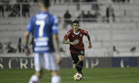 Pablo Tucu Hernández está cerca de llegar a un acuerdo con Independiente y continuar en el club de Avellaneda. Pablo Tucu Hernández está cerca de llegar a un acuerdo con Independiente y continuar en el club de Avellaneda.