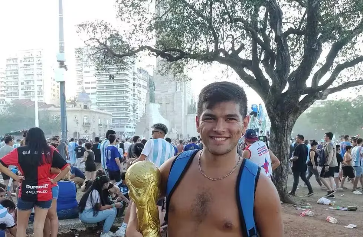 La novia del playero repudió el homicidio. La Fiscalía ofrece una recompensa de 10.000.000 de pesos. La novia del playero repudió el homicidio. La Fiscalía ofrece una recompensa de 10.000.000 de pesos.