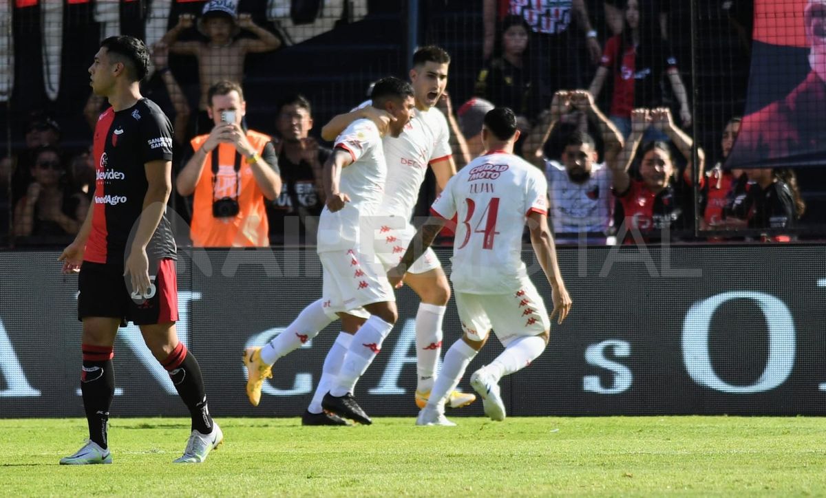 El gol tempranero con el que Nicolás Cordero amargó el debut de Néstor Gorosito en Colón