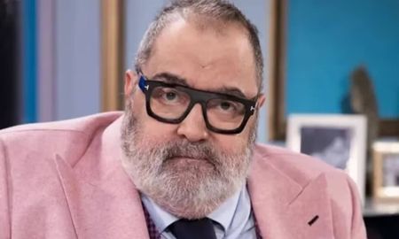 Jorge Lanata es uno de los periodistas más reconocidos de la Argentina. Jorge Lanata es uno de los periodistas más reconocidos de la Argentina.