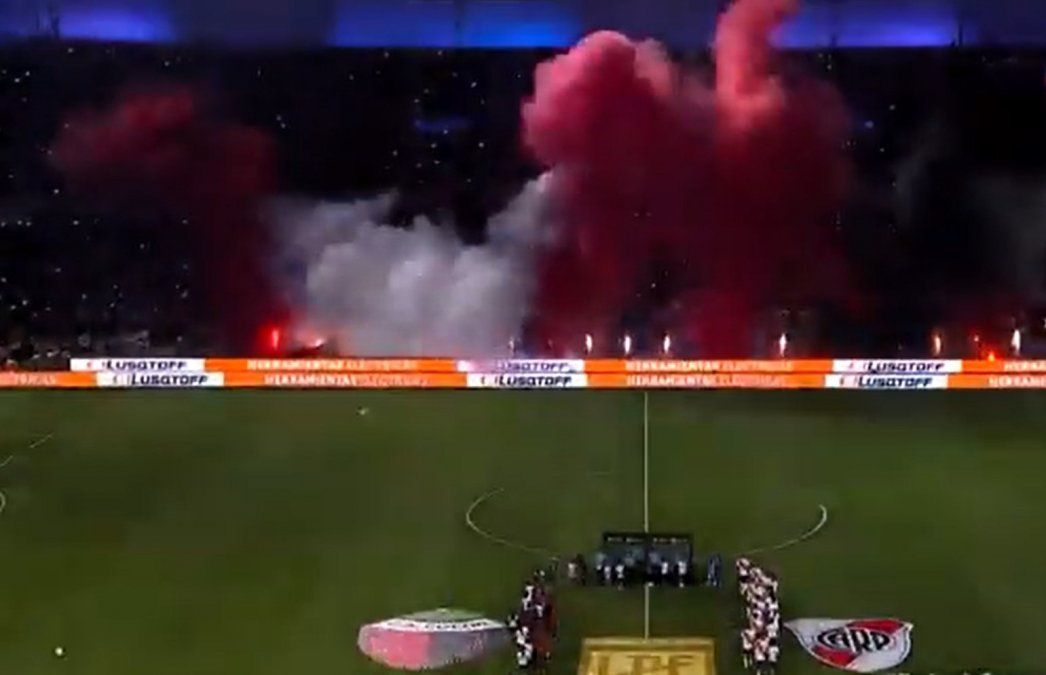 Comienza la final por el Trofeo de Campeones.