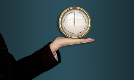 Hoy nos centraremos en los sueños asociados con el tiempo o con la hora, como sentir que vas tarde, ver el reloj, perder la noción del tiempo, entre muchos otros; lo que debes saber es que hay interpretaciones positivas y otras que no son muy agradables, por lo que aquí te dejamos algunas de las más frecuentes. Hoy nos centraremos en los sueños asociados con el tiempo o con la hora, como sentir que vas tarde, ver el reloj, perder la noción del tiempo, entre muchos otros; lo que debes saber es que hay interpretaciones positivas y otras que no son muy agradables, por lo que aquí te dejamos algunas de las más frecuentes.