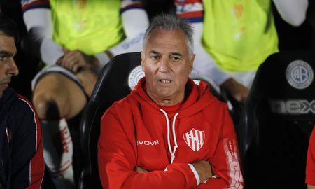 Leonardo Madelón hizo un balance del torneo, de clasificar a una copa y su continuidad. Leonardo Madelón hizo un balance del torneo, de clasificar a una copa y su continuidad.