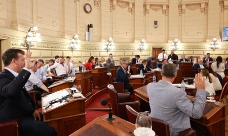 En la sesión de este jueves, el Senado de Santa Fe dio media sanción a la nueva ley orgánica de municipios, cuyos principales cambios institucionales están vinculados a la reforma constitucional. En la sesión de este jueves, el Senado de Santa Fe dio media sanción a la nueva ley orgánica de municipios, cuyos principales cambios institucionales están vinculados a la reforma constitucional.