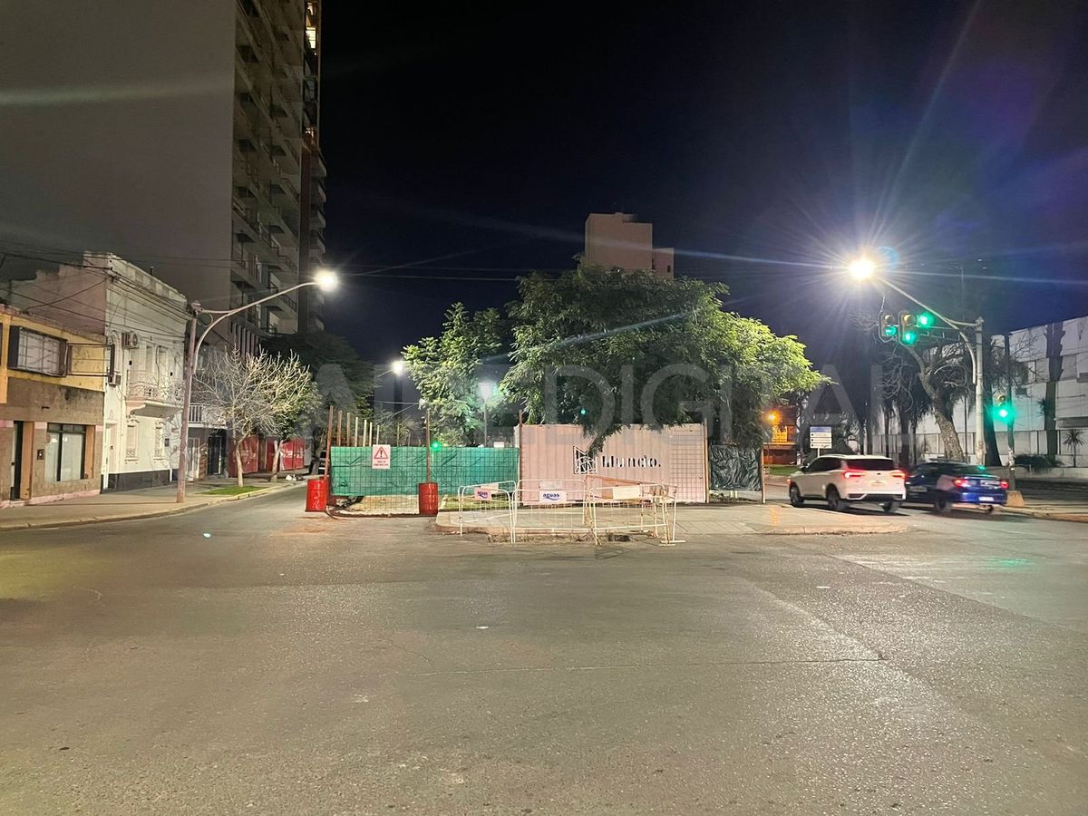 Quienes circulen de este a oeste por Bulevar Pellegrini y quieran girar hacia la izquierda para calle Urquiza, si podrán hacerlo. Quienes circulen de este a oeste por Bulevar Pellegrini y quieran girar hacia la izquierda para calle Urquiza, si podrán hacerlo.