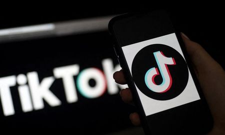TikTok sufrió un problema y millones de usuarios fueron expuestos a contenido violento o indebido. TikTok sufrió un problema y millones de usuarios fueron expuestos a contenido violento o indebido.
