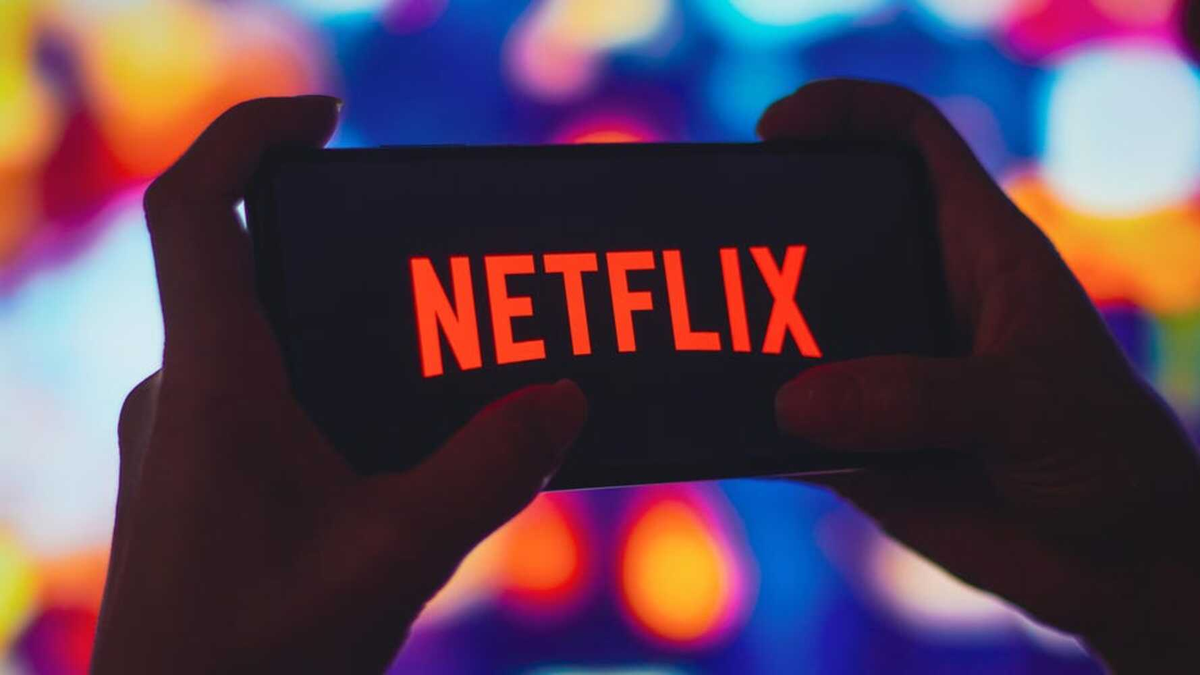 Netflix cobrará por compartir la cuenta.