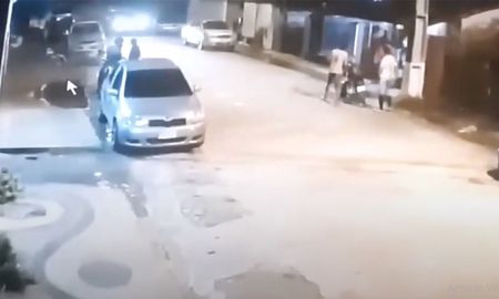 Borracho atropelló y mató aun hombre en paraguay. Captura del video Borracho atropelló y mató aun hombre en paraguay. Captura del video