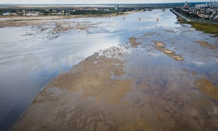 En Santa Fe, el río está en su nivel más bajo en 51 años. En Santa Fe, el río está en su nivel más bajo en 51 años.