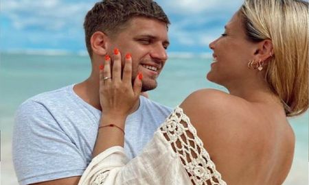 Barby Vélez se sacó el anillo, a días de anunciar el compromiso con su hermanastro Barby Vélez se sacó el anillo, a días de anunciar el compromiso con su hermanastro