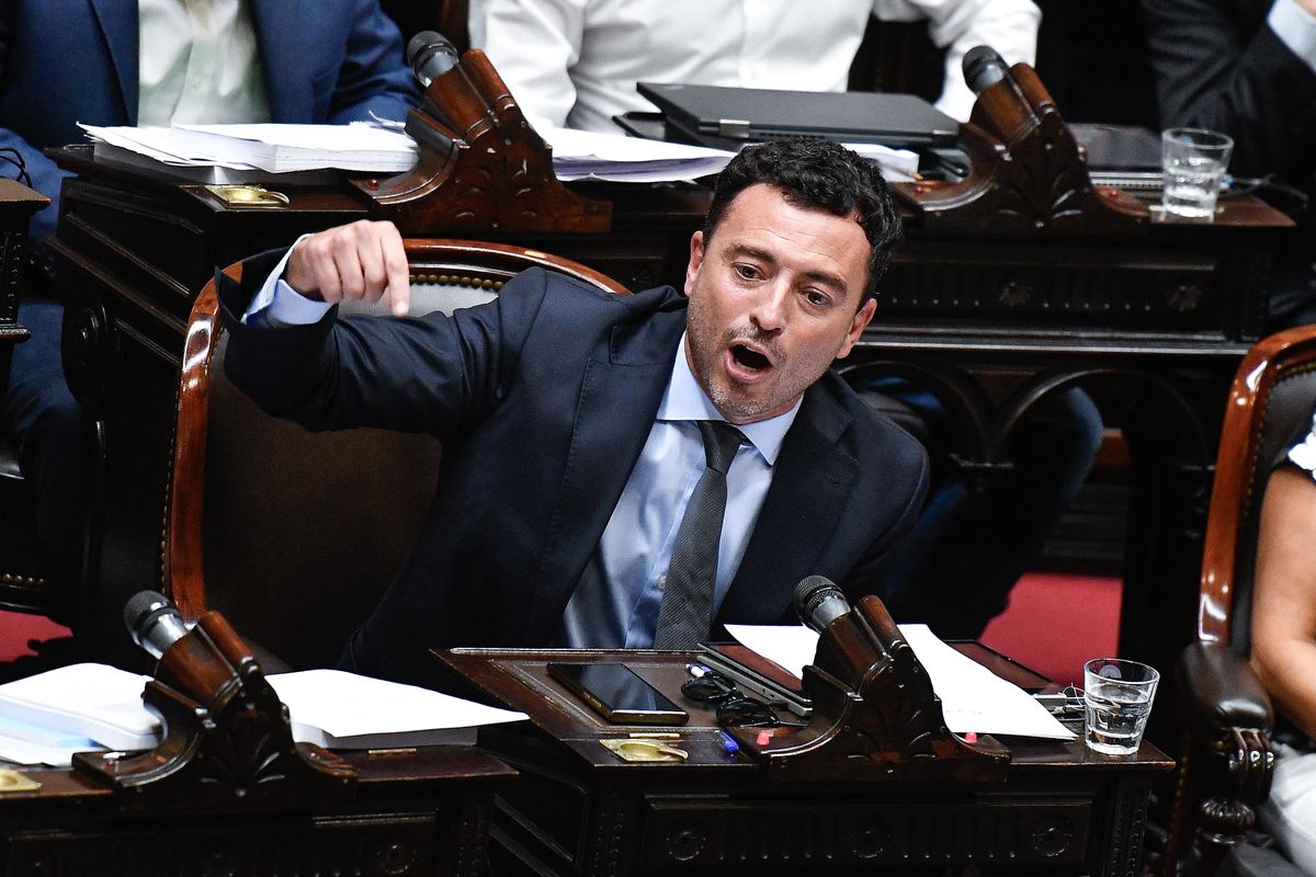 El jefe de bloque de la Unión Cívica Radical en la Cámara de Diputados, Rodrigo de Loredo. El jefe de bloque de la Unión Cívica Radical en la Cámara de Diputados, Rodrigo de Loredo.