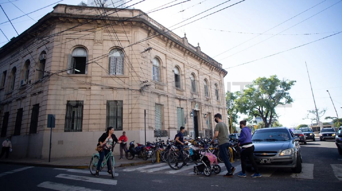 Los hechos fueron  remitidos a la Comisaría Primera de Santa Fe.