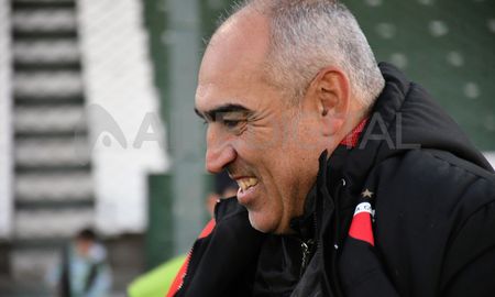 Iván Delfino feliz tras el triunfo de Colón. Iván Delfino feliz tras el triunfo de Colón.