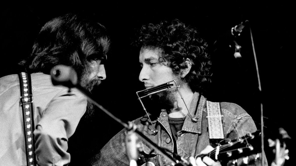 Dylan y Harrison mantuvieron una profunda amistad, compartieron escenario en varias oportunidades y fueron parte del supergrupo Traveling Wilburys