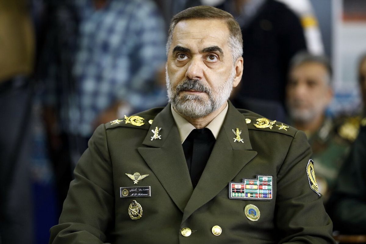 “Nuestro mensaje a los enemigos de Irán es que defenderemos al país y sus logros”, expresó el ministro de Defensa, Mohammadreza Ashtiani.